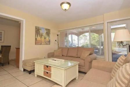 A Beach Retreat - 220