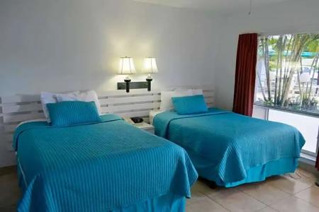 Horizon by the Sea Inn - 33