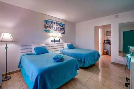 Horizon by the Sea Inn - 27