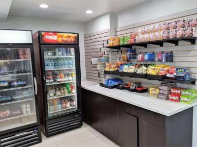 Best Western Plus Commerce - 12