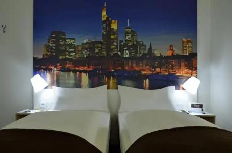 B&B Frankfurt-Hbf - 4