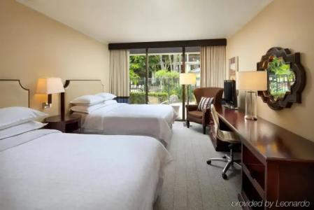 Sheraton Universal - 45