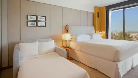 Sheraton Universal - 75