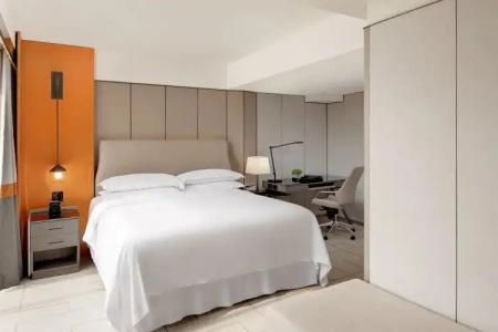 Sheraton Universal - 32