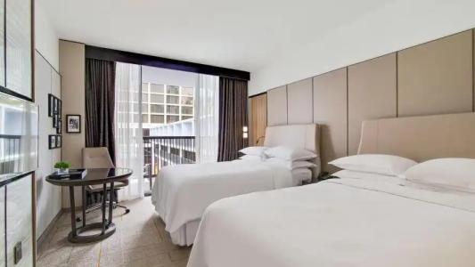 Sheraton Universal - 61