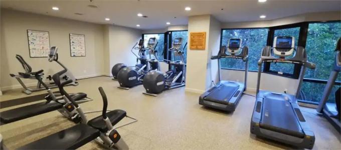 Hilton Los Angeles-Universal City - 25