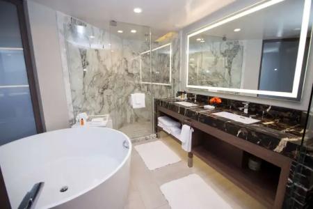 Hilton Los Angeles-Universal City - 77