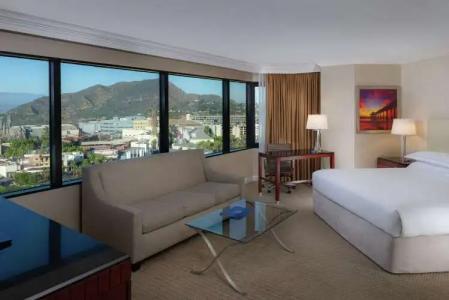 Hilton Los Angeles-Universal City - 7