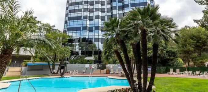 Hilton Los Angeles-Universal City - 17