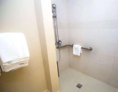 Hilton Los Angeles-Universal City - 8