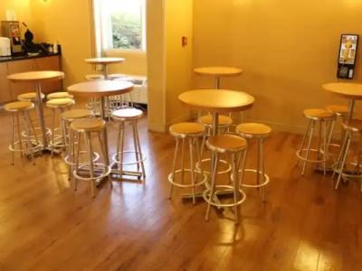 La Quinta Inn & Suites by Wyndham Fort Lauderdale Tamarac - 1