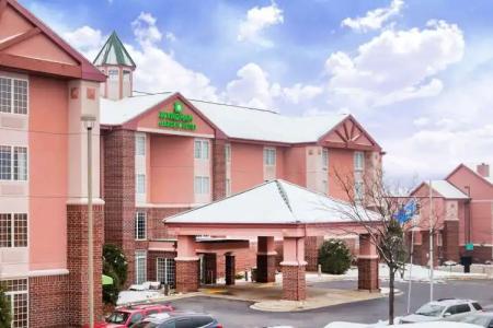 Wyndham Garden Madison Fitchburg - 0