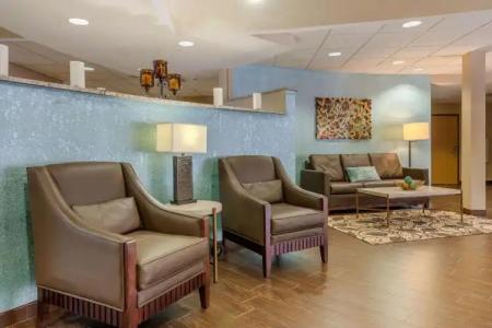 Comfort Suites the Villages - 17