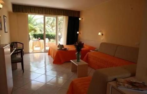 King's House Resort - 4