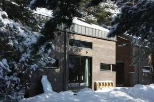 Guest House «Surfhunt Holiday House», Uue-Varbla