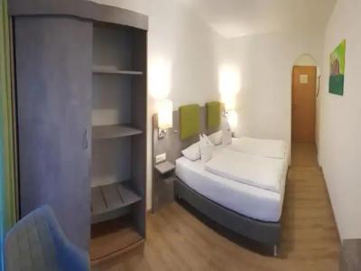 Hotel-Restaurant Bellevue - 30