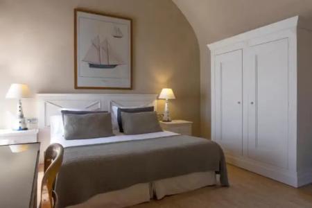 El Far Restaurant - 8