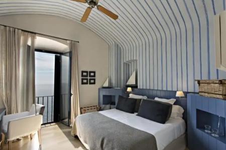 El Far Restaurant - 3