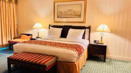 The Bristol by Royal Orchid Management - 39