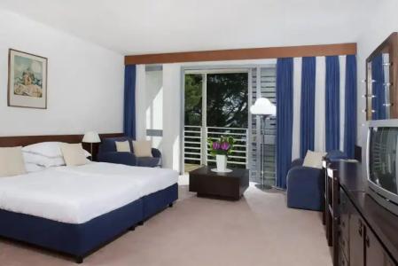 Bluesun Maestral - 5