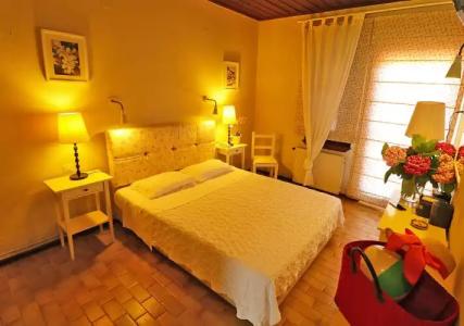 Boutique Kentrikon - 14