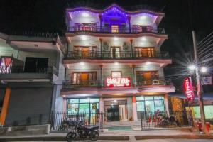 Hotel Middle Path and Spa, Pokhara