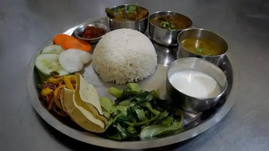 Middle Path and Spa - 12