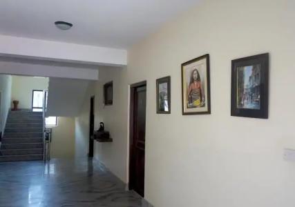 Middle Path and Spa - 14