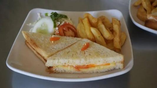 Middle Path and Spa - 11