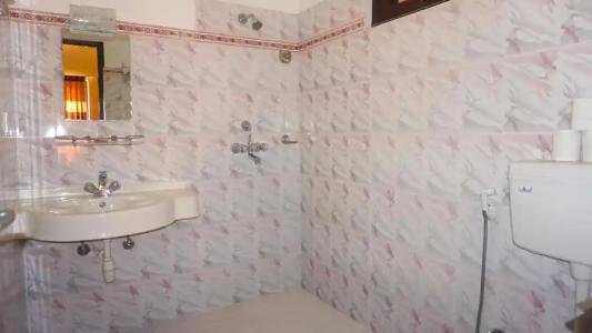 Middle Path and Spa - 7