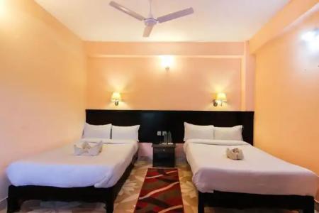 Middle Path and Spa - 3