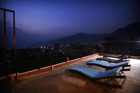 Middle Path and Spa - 46