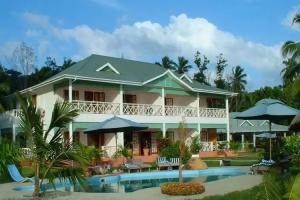 L'Habitation Hotel, Cerf Island