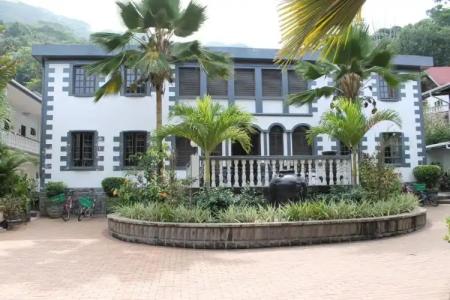 Chateau St Cloud - 122