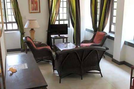 Chateau St Cloud - 102