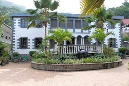 Chateau St Cloud - 99