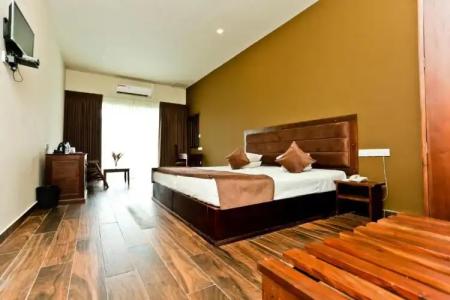 Golden Star Beach - 72