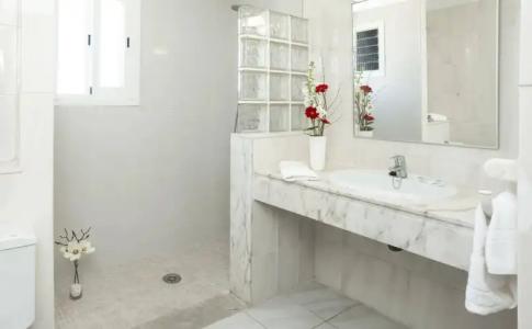 Sol y Mar Apartments - 8