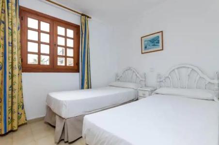 Sol y Mar Apartments - 46