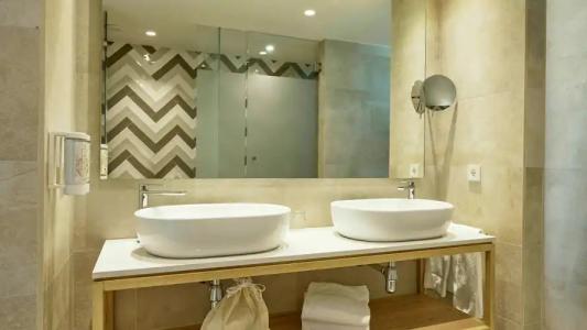 Iberostar Waves Cala Domingos - 50