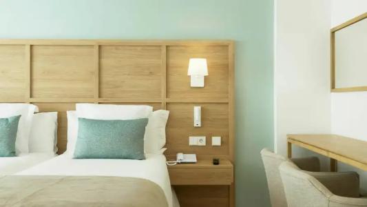 Iberostar Waves Cala Domingos - 54