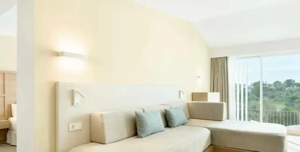 Iberostar Waves Cala Domingos - 60