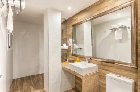 FERGUS Style Cala Blanca Suites - 52