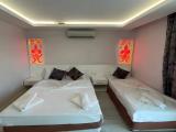 Deluxe Triple room with sea view