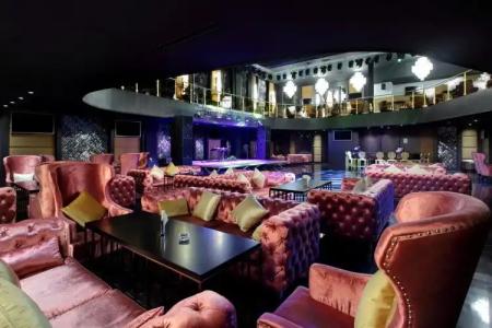 Royal Plaza and Casino - 34