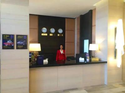 Royal Plaza and Casino - 28