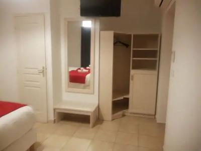 Corsica Hostel Porto Vecchio - 3