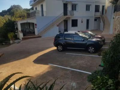 Corsica Hostel Porto Vecchio - 8