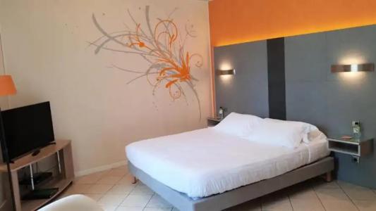 Private - Adults Only - 32