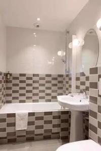 Hôtel des 3 Poussins - 7